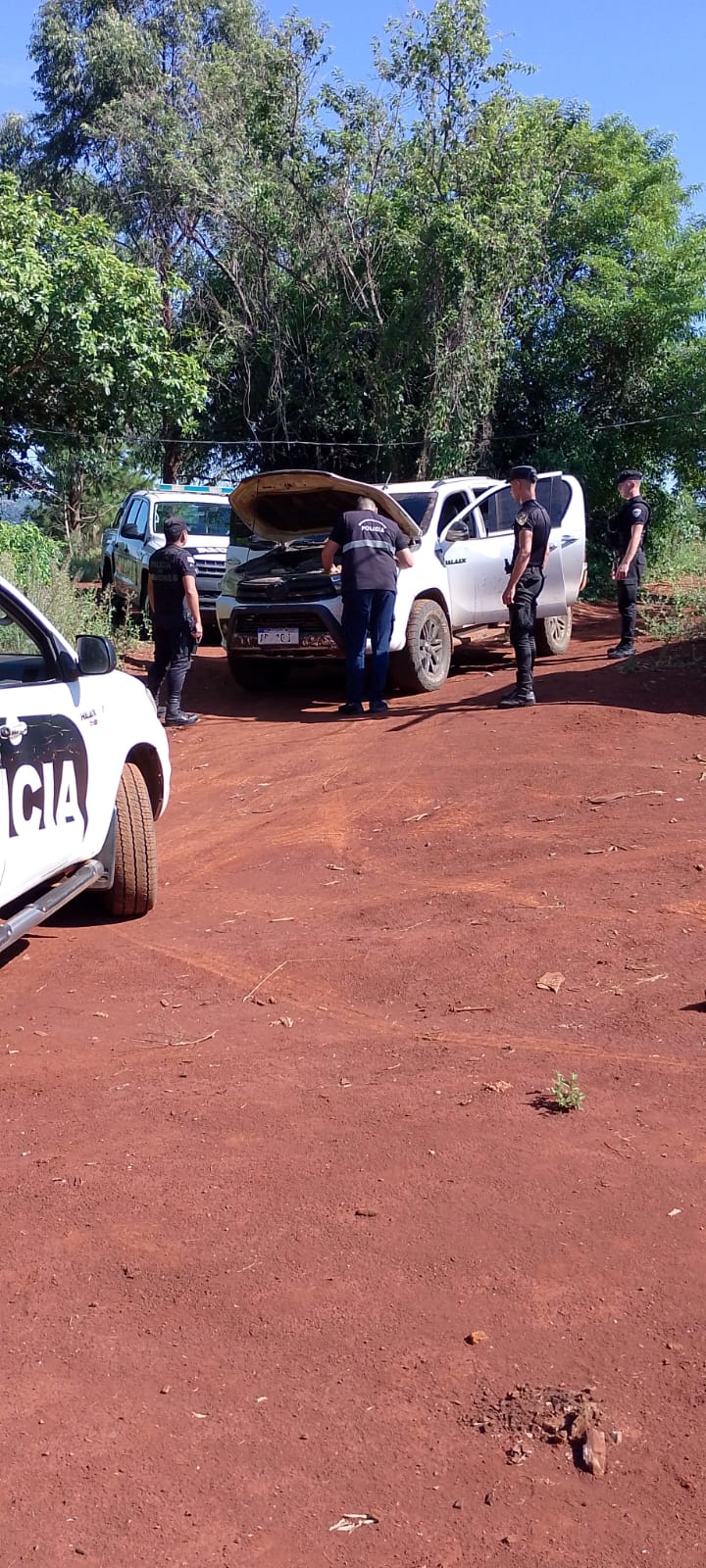 Encontraron en un taller de El Soberbio una camioneta robada en Brasil
